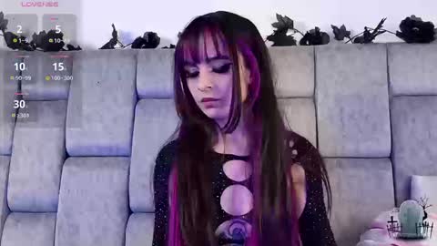 alicenoir_ online show from March 17, 11:09 pm