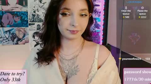 aliceriddle1 online show from May 21, 10:08 pm