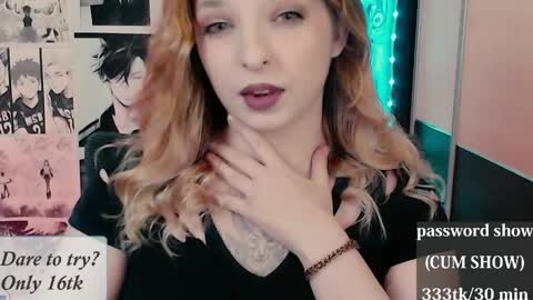 aliceriddle1 online show from April 11, 8:01 pm