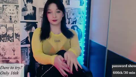 aliceriddle1 online show from April 16, 8:08 pm