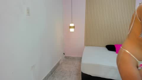 AliceRoss online show from March 29, 2:21 am