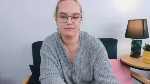 alicesensitive online show from October 10, 12:21 pm