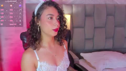 Alicestevens online show from April 2, 2:03 pm