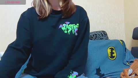 AliceWoolfy online show from October 5, 8:58 pm