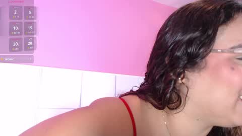 Snapshot of aliciabloom_1 chatting on September 30, 2:22 pm Alicia online show from September 30, 2:22 pm