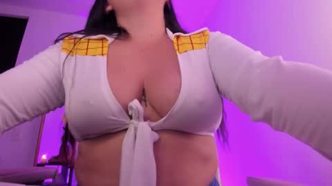 Snapshot of aliciagrace8 chatting on October 19, 1:35 pm Alicia Grace online show from October 19, 1:35 pm
