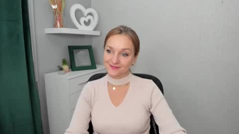 Alicia online show from October 22, 5:56 am