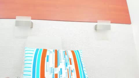 im tutti online show from March 16, 5:44 am