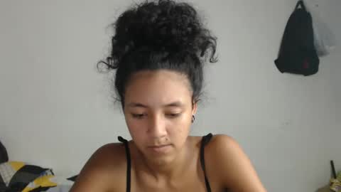 Snapshot of alicie_sexy_hot_20 chatting on March 8, 4:41 am ana online show from March 8, 4:41 am