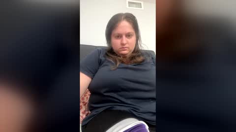 alindbeck online show from April 19, 9:28 pm