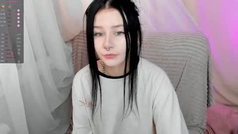 Aline Greeeen online show from February 27, 3:14 am