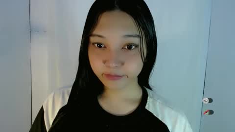 Shanti xhey online show from April 19, 8:55 pm