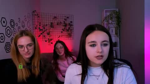 Snapshot of alisabliss chatting on October 17, 4:54 pm Alisa online show from October 17, 4:54 pm