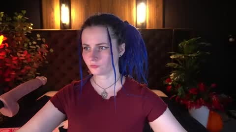 alisagrace online show from April 16, 1:11 pm