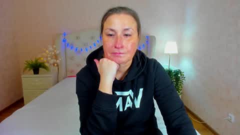 Alisa online show from February 14, 5:30 am