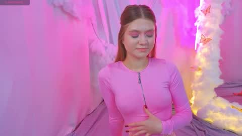 Alisia online show from November 4, 4:01 pm