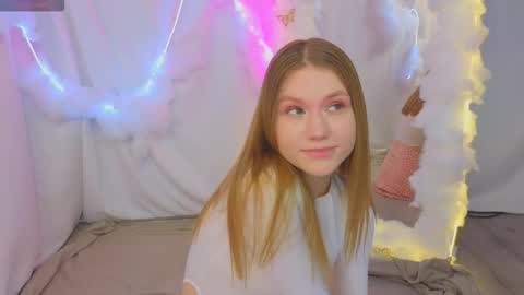 Alisia online show from September 23, 10:35 am