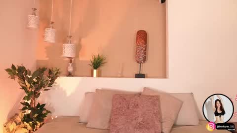 Snapshot of alison222_ chatting on September 29, 7:41 pm A L I S O N online show from September 29, 7:41 pm
