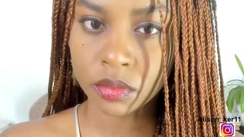 Snapshot of alison_ker chatting on September 16, 5:37 am Sofias house online show from September 16, 5:37 am