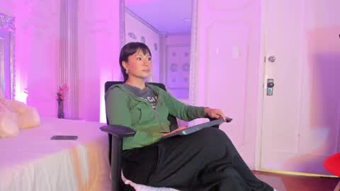 Snapshot of alisonfishert chatting on January 6, 11:40 am Alison Fishert online show from January 6, 11:40 am