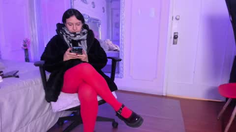 Snapshot of alisonfishert chatting on December 30, 12:09 pm Alison Fishert online show from December 30, 12:09 pm