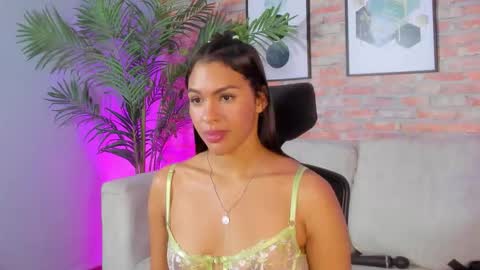 alisse_baker online show from October 24, 6:31 am