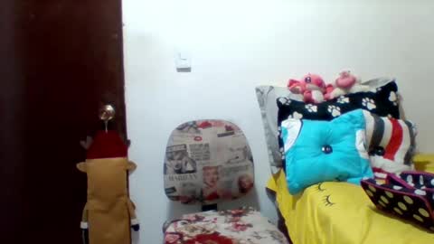 Snapshot of alisson_brand chatting on January 14, 12:14 pm alisson brand online show from January 14, 12:14 pm