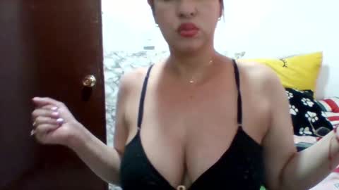 Snapshot of alisson_brand chatting on September 16, 4:15 pm alisson brand online show from September 16, 4:15 pm