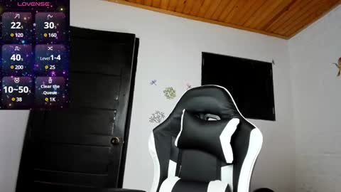 Snapshot of alisson_hoffman05 chatting on December 29, 9:52 pm Alisson hoffman05 online show from December 29, 9:52 pm