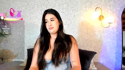 Snapshot of alissprince chatting on February 17, 10:29 am Aliss online show from February 17, 10:29 am