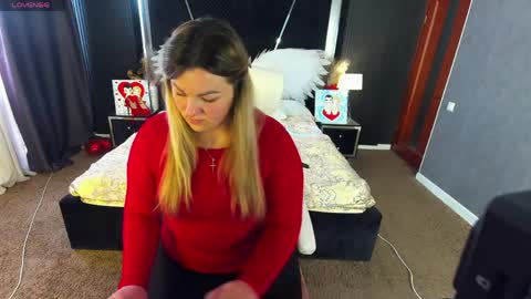 alissyagrayy online show from April 5, 12:37 pm