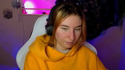 A L I C E  online show from September 21, 7:56 pm