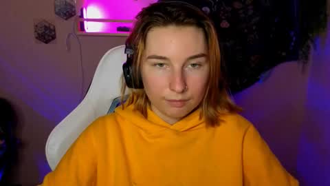 A L I C E  online show from September 22, 8:07 pm