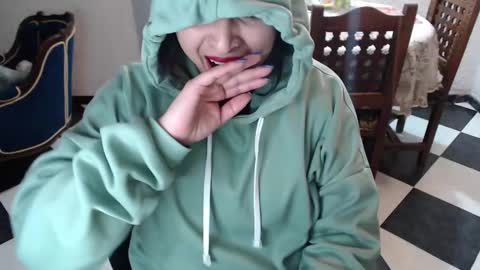 Alix online show from October 25, 1:57 am