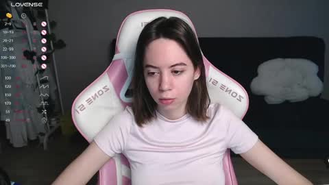 alice online show from March 29, 12:20 am