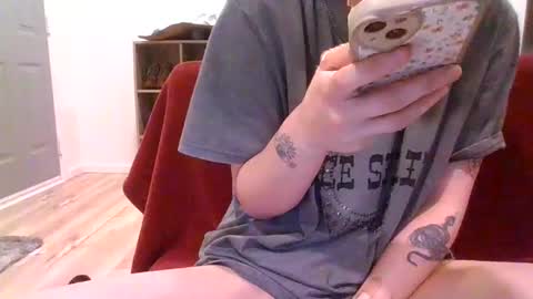 Snapshot of alliebearx chatting on January 29, 4:58 am alliebearx online show from January 29, 4:58 am
