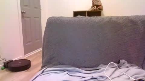 Snapshot of alliebearx chatting on February 24, 4:47 am alliebearx online show from February 24, 4:47 am