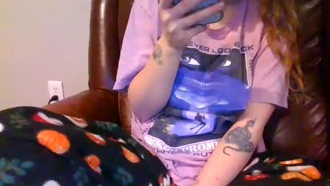 alliebearx online show from January 6, 10:57 pm