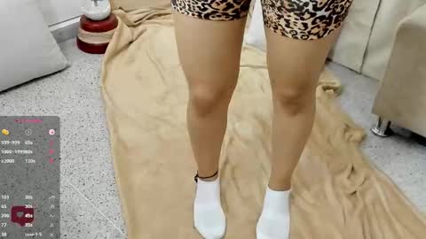    online show from October 27, 1:01 am