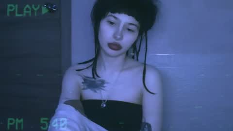 Alis online show from March 18, 9:42 pm