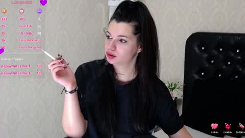 Snapshot of allisonn223 chatting on January 18, 9:02 pm Deea online show from January 18, 9:02 pm