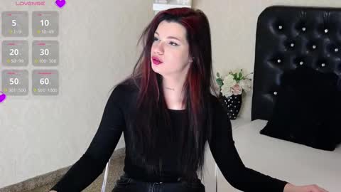 Snapshot of allisonn223 chatting on March 7, 8:44 pm Deea online show from March 7, 8:44 pm