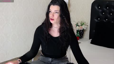 Snapshot of allisonn223 chatting on December 27, 8:50 pm Deea online show from December 27, 8:50 pm