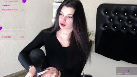 Snapshot of allisonn223 chatting on January 19, 8:30 pm Deea online show from January 19, 8:30 pm