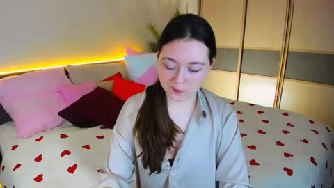 alluringeyess online show from March 24, 4:23 pm