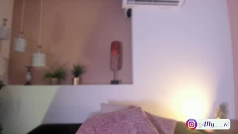 Ally  online show from November 26, 4:02 am