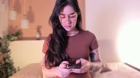 Ally  online show from December 5, 4:12 am