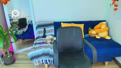 Ally  help me reach 100 satisfaid online show from November 20, 9:05 pm