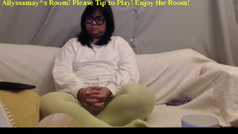 Allyssamay online show from December 4, 4:26 am