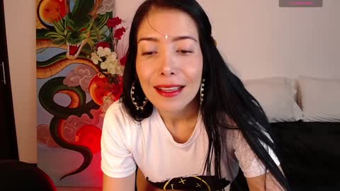 Snapshot of alma_art_ chatting on February 1, 1:34 am alma_art_ online show from February 1, 1:34 am